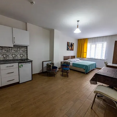 Sirin Apartrooms شقة فندقية